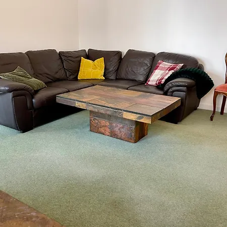 Vernon Place Town Centre, Vernon Cottage 3-Bed With Parking, 1A Vernon Court 2-Bed With Parking, 1B Studio No Parking, Off The High Street Next To Sandford Park Cheltenham Exterior photo