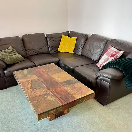 Vernon Place Town Centre, Vernon Cottage 3-Bed With Parking, 1A Vernon Court 2-Bed With Parking, 1B Studio No Parking, Off The High Street Next To Sandford Park Cheltenham Exterior photo